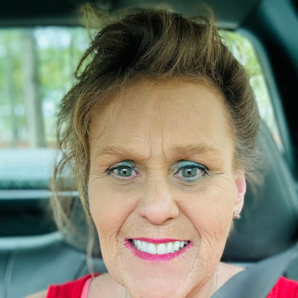 Meet your Posher, Liza